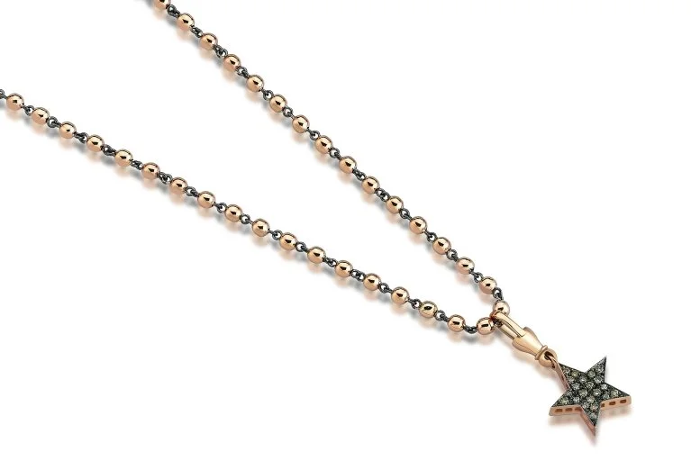 Bold Star Necklace (2)
