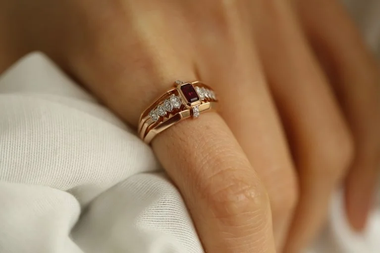 Queen Ruby II (1)