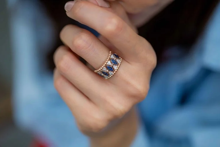 The Queen Bean Safir (1)