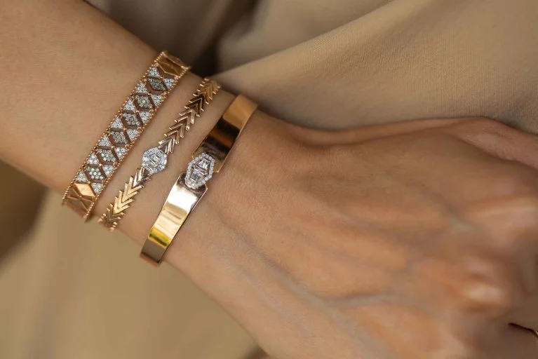The Queen Bean Bracelet (1)